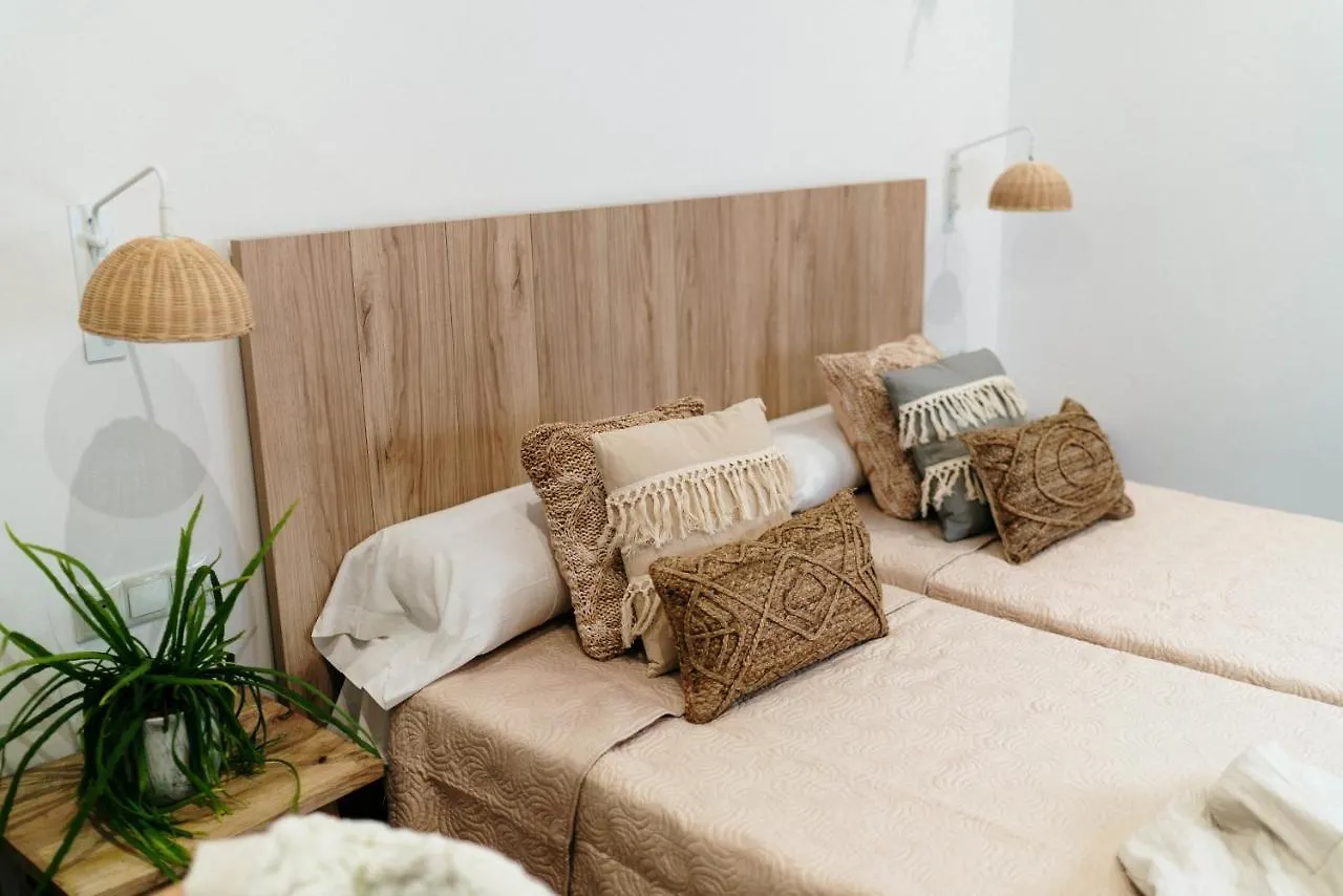 Bf Rooms Карбонерас