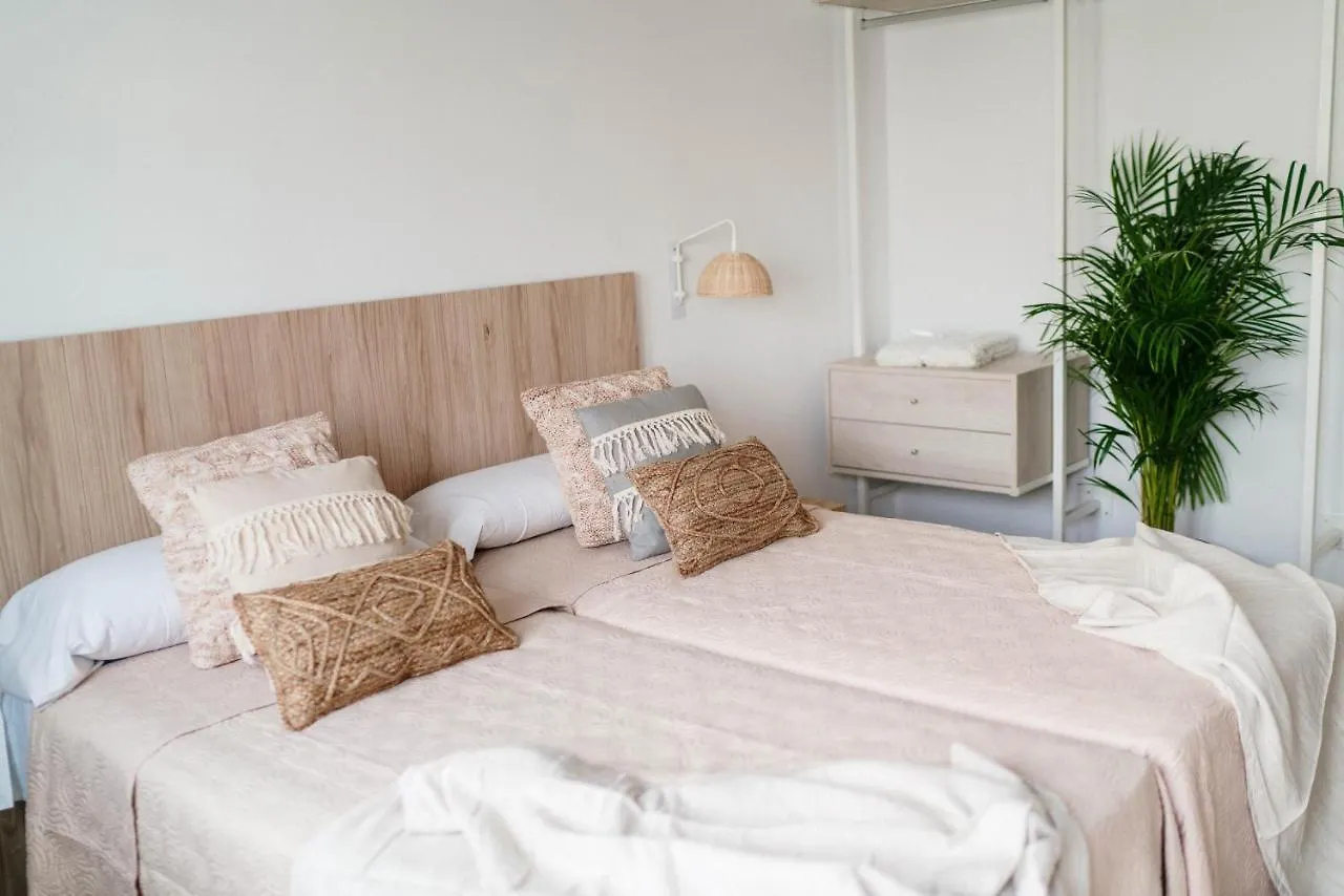 Bf Rooms Карбонерас 0*,  Испания