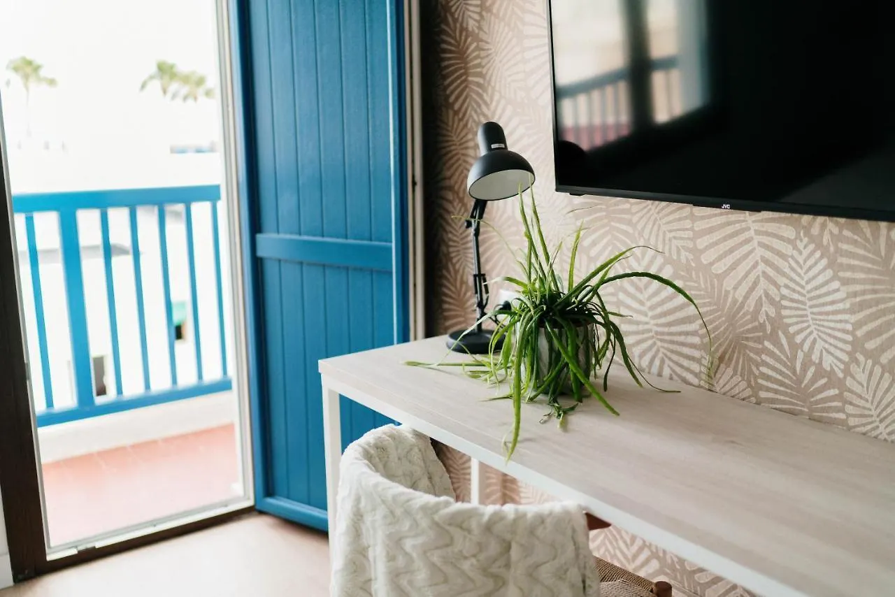 Хостел Bf Rooms Карбонерас